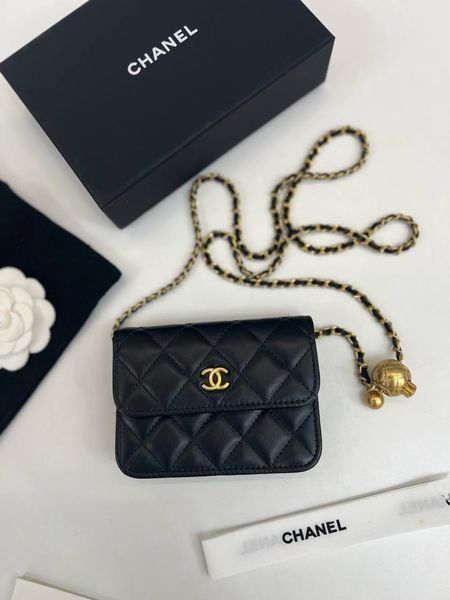 Сумка Chanel Mini Flap Waist Pearl Crush Bag with Chain in Quilted Lambskin Black/Gold Hardware 452 фото