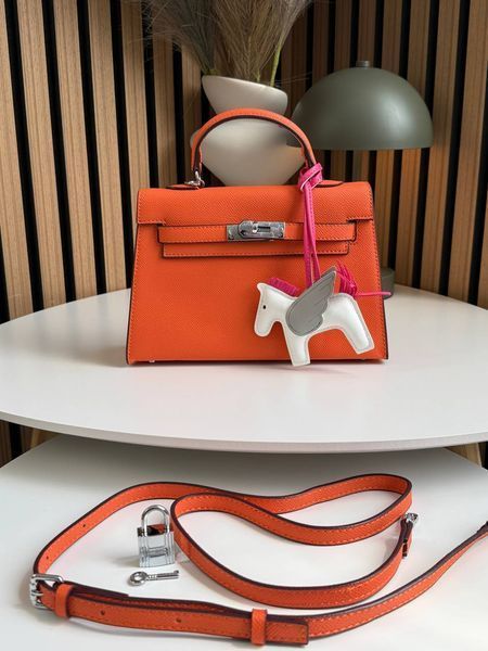 Сумка Hermes Mini Kelly 22 in Orange Epsom Leather/Palladium Hardware 111 фото