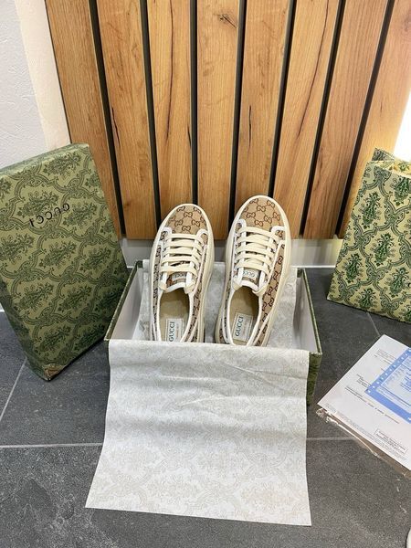 Жіночі кеди Gucci GG Interlocking G Platform Sneaker in Beige Canvas & Leather Premium 37 1404 фото