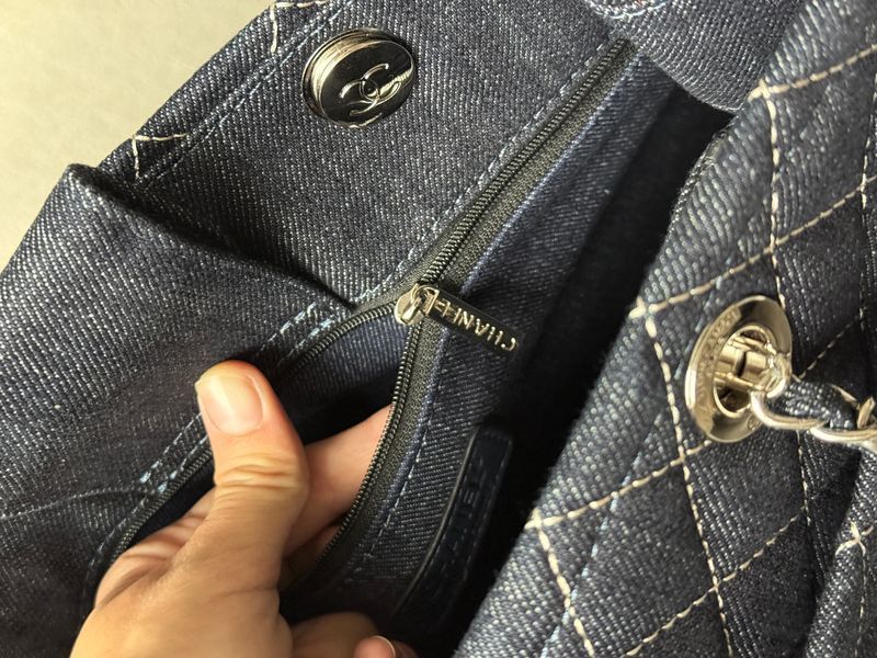 Сумка Chanel Denim Tote Bag with Wild Stitch Quilting 991075 фото