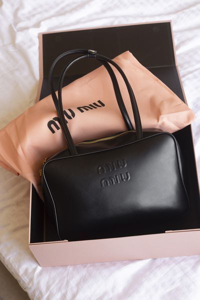 Сумка Miu Miu Arcadie Softy Handbag in Black Leather 0490 фото