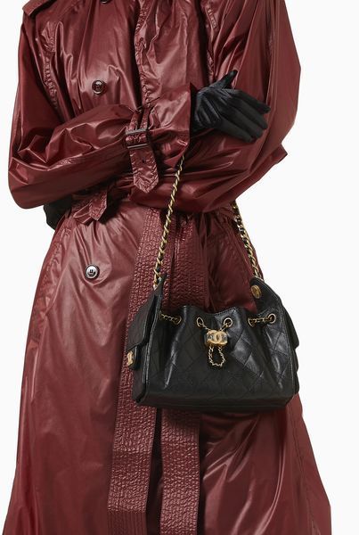 Сумка Chanel 25 Mini Handbag in Black Grained Leather with Gold Hardware 991064 фото