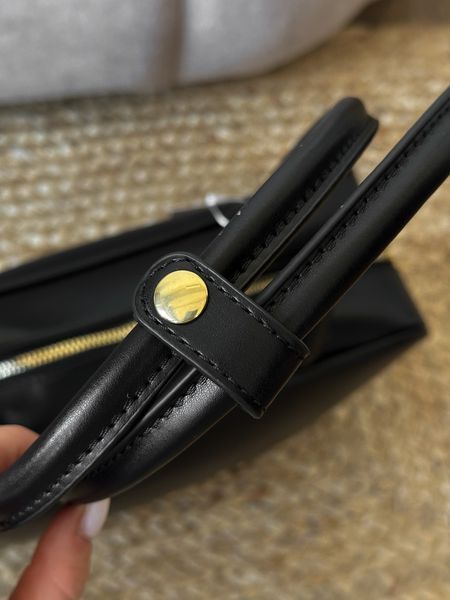 Сумка Miu Miu Arcadie Softy Handbag in Black Leather 0490 фото