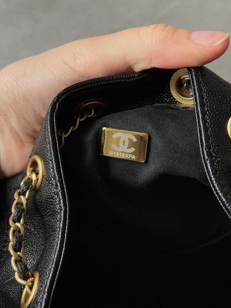 Сумка Chanel 25 Micro Handbag in Grained Calfskin Black/Gold 991064 фото