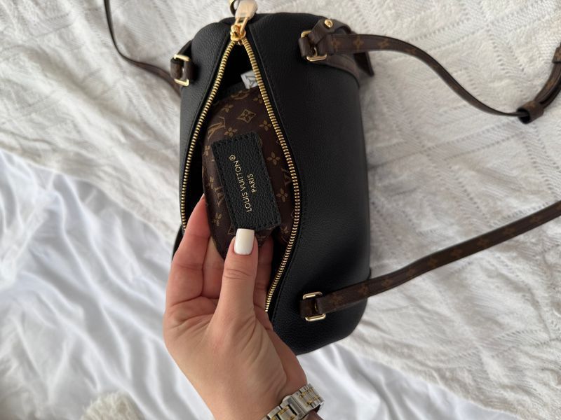 Сумка Louis Vuitton The Express PM in Black Calfskin Leather/Gold Hardware 591 фото