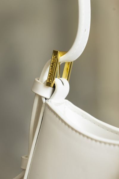 Сумка DeMellier The Tokyo Shoulder Bag in Smooth Leather White 0517 фото