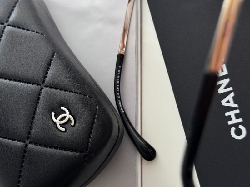 Окуляри Chanel Sunglasses 2219 C.418 S Black/Silver 1406 фото