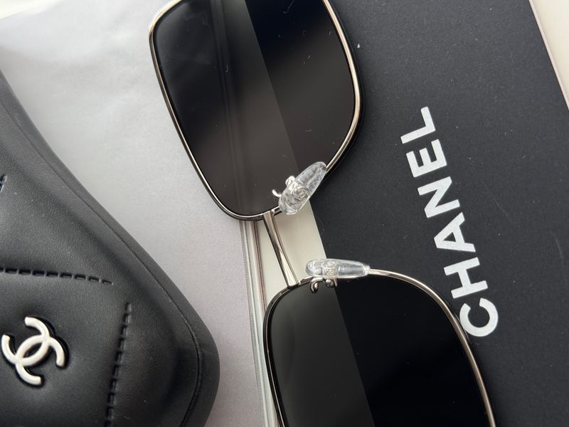 Окуляри Chanel Sunglasses 2219 C.418 S Black/Silver 1406 фото