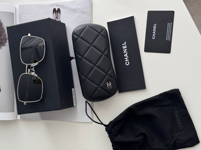 Окуляри Chanel Sunglasses 2219 C.418 S Black/Silver 1406 фото