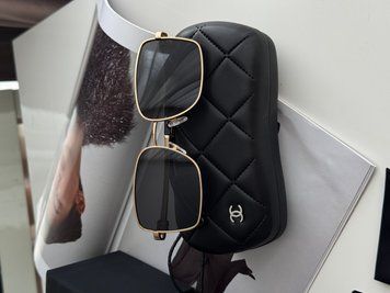 Окуляри Chanel Sunglasses 2219 C.124 S Black/Gold 1406 фото