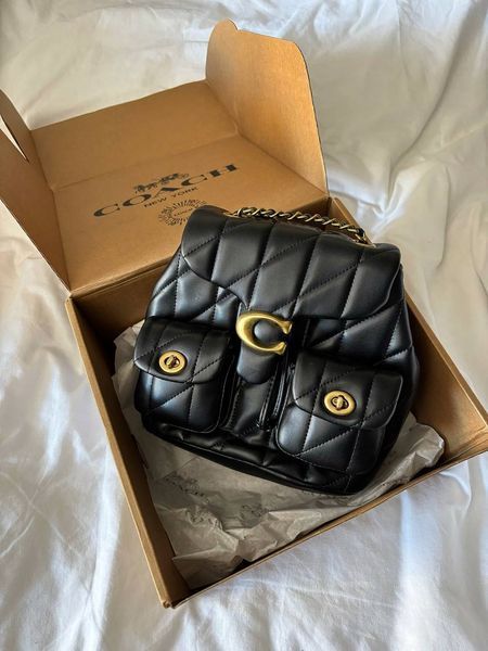 Рюкзак Coach Pillow Tabby Backpack Black/Gold 5722 фото