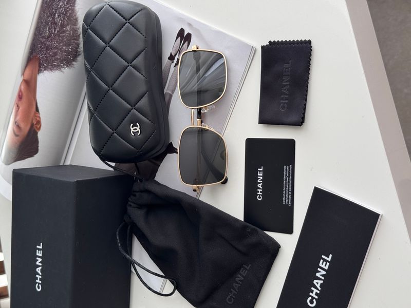 Окуляри Chanel Sunglasses 2219 C.124 S Black/Gold 1406 фото