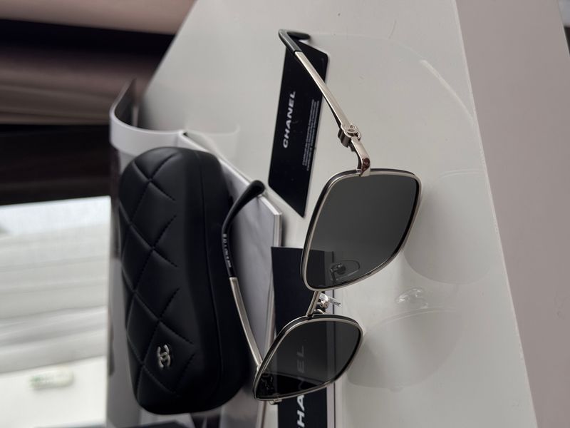 Окуляри Chanel Sunglasses 2219 C.124 S Black/Gold 1406 фото