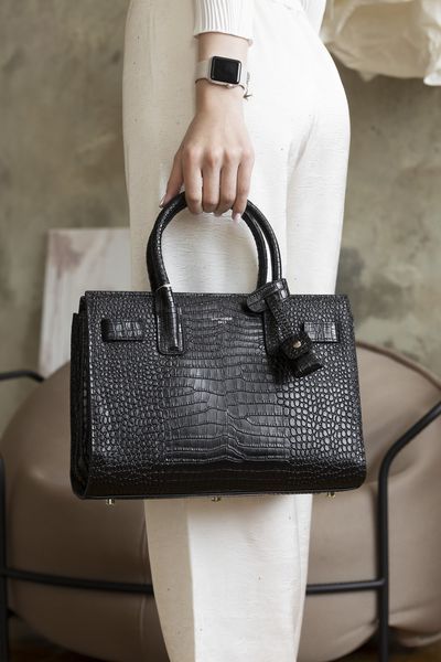 Сумка Saint Laurent Sac De Jour Nano Bag in Crocodile Embossed Patent Black Leather 0424 фото