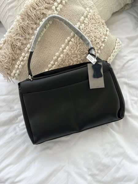 Сумка Balenciaga Rodeo Handbag Medium in Black Smooth Calfskin with Aged-Silver Hardware High Quality 101 фото