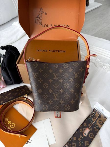 Сумка Louis Vuitton All In BB in Monogram Coated Сanvas 1070 фото