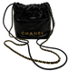 Сумка Chanel 22 Mini Handbag in Shiny Black Calfskin & Gold-Tone Metal 117 фото 3