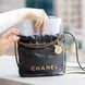 Сумка Chanel 22 Mini Handbag in Shiny Black Calfskin & Gold-Tone Metal 117 фото 4