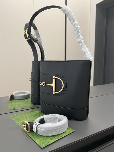 Cумка Gucci 73 Small Bucket Bag in Black Leather 05027 фото