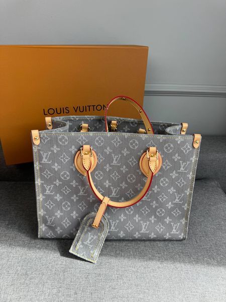 Cумка Louis Vuitton OnTheGo MM in Washed Gray Monogram Denim 76840 фото