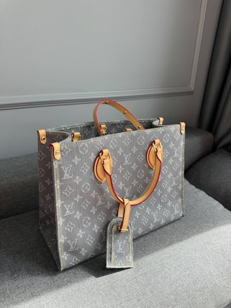Cумка Louis Vuitton OnTheGo MM in Washed Gray Monogram Denim 76840 фото