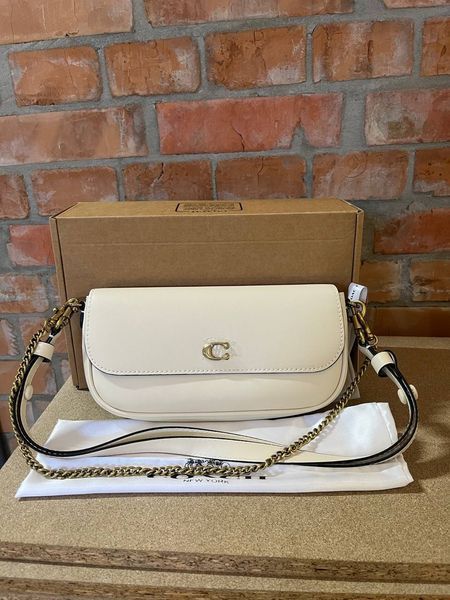 Сумка Coach Brook Flap Chain Bag in Chalk Leather with Brass Hardware Premium Quality 99741 фото