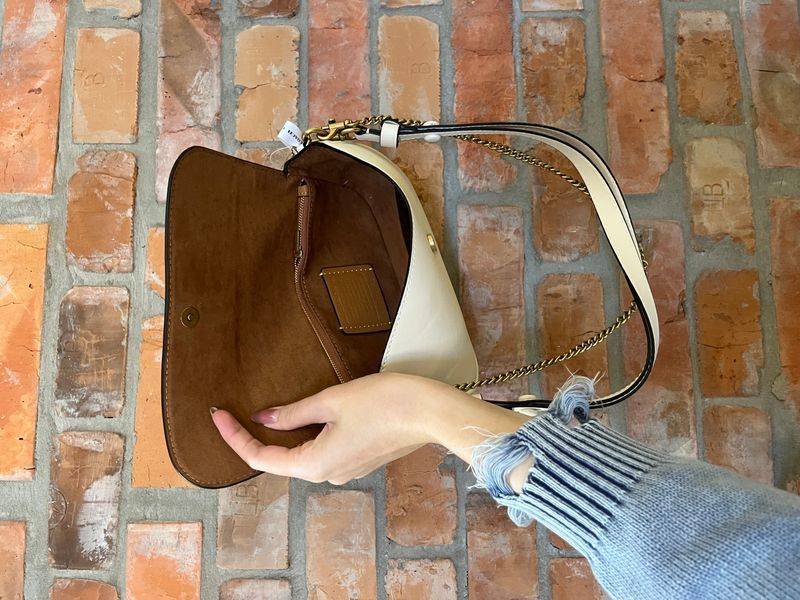 Сумка Coach Brook Flap Chain Bag in Chalk Leather with Brass Hardware Premium Quality 99741 фото