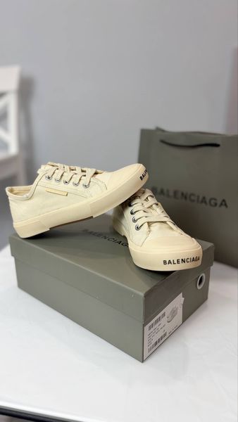 Жіночі кеди Balenciaga Paris Low-Top Sneakers in Ivory Canvas Premium 36 94256 фото