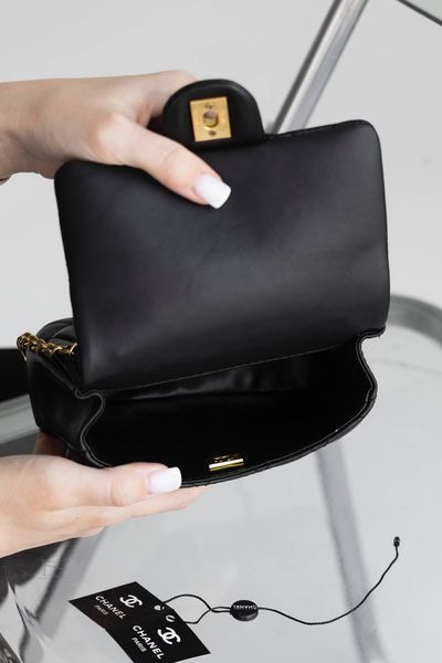 Сумка Chanel Mini Square Pearl Crush Flap Bag in Quilted Lambskin Black/Gold Hardware 0383 фото