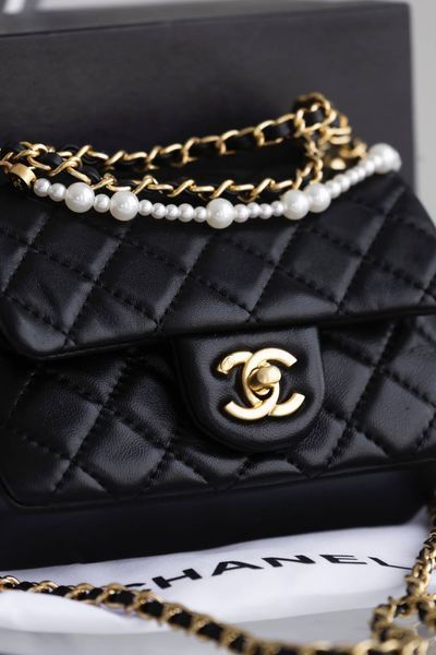 Сумка Chanel Mini Square Pearl Crush Flap Bag in Quilted Lambskin Black/Gold Hardware 0383 фото