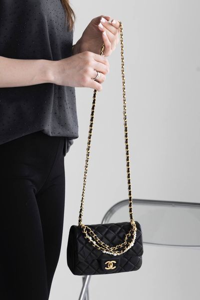 Сумка Chanel Mini Square Pearl Crush Flap Bag in Quilted Lambskin Black/Gold Hardware 0383 фото