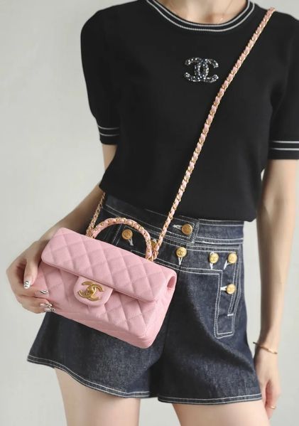 Сумка Chanel Mini Rectangular Flap Bag with CC Top Handle in Pink Caviar Leather with Antique Gold Hardware Premium 7961 фото