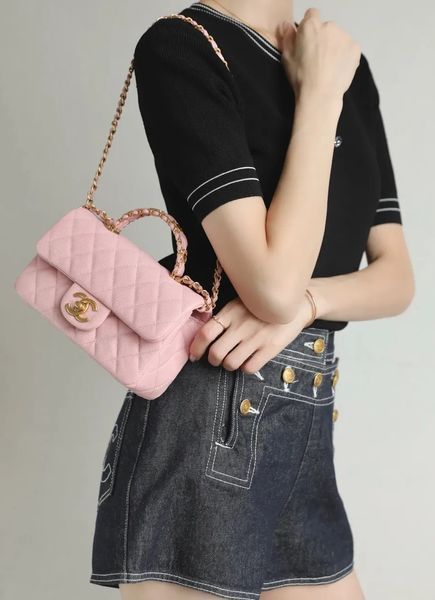 Сумка Chanel Mini Rectangular Flap Bag with CC Top Handle in Pink Caviar Leather with Antique Gold Hardware Premium 7961 фото