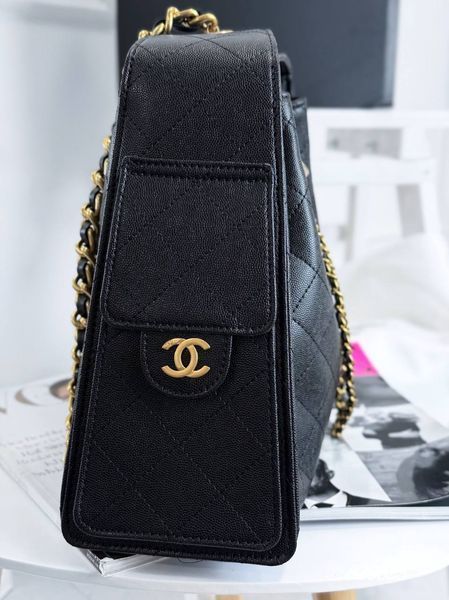 Сумка Chanel 25 Medium Handbag in Black Grained Calfskin & Gold-Tone Metal 829325 фото