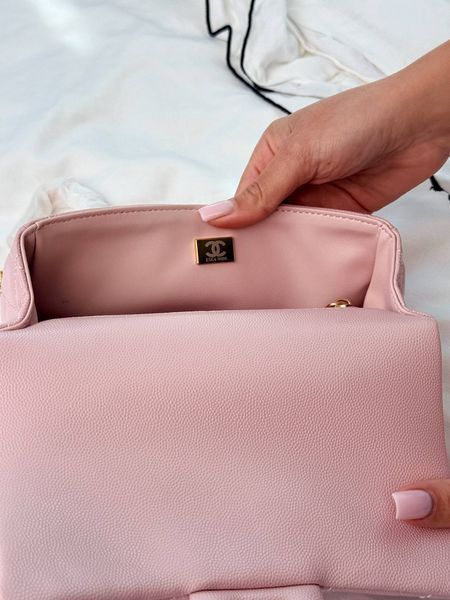 Сумка Chanel Mini Rectangular Flap Bag with CC Top Handle in Pink Caviar Leather with Antique Gold Hardware Premium 7961 фото