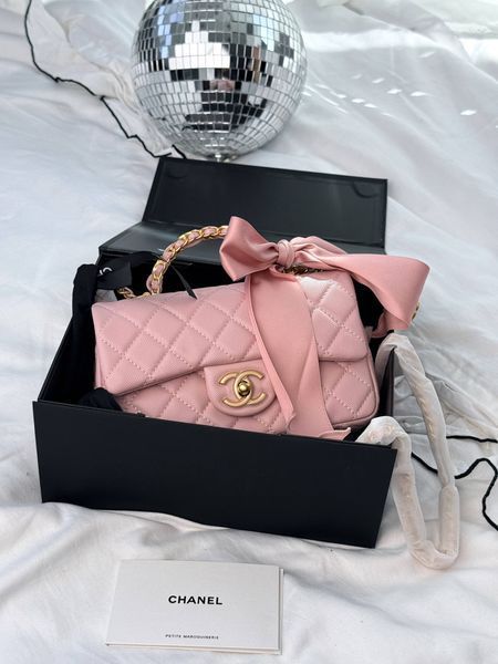 Сумка Chanel Mini Rectangular Flap Bag with CC Top Handle in Pink Caviar Leather with Antique Gold Hardware Premium 7961 фото