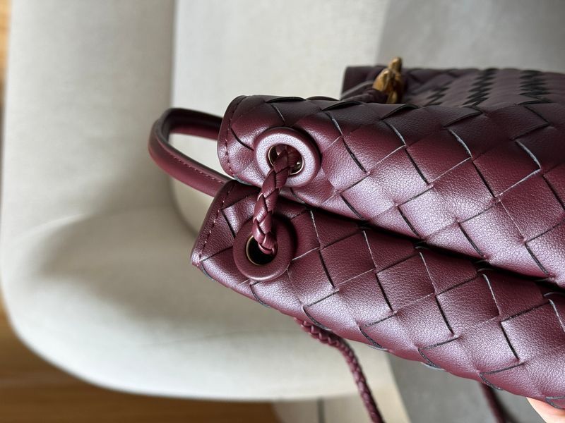 Cумка Bottega Veneta Andiamo Small Bag in Barolo Intrecciato Leather 991249 фото