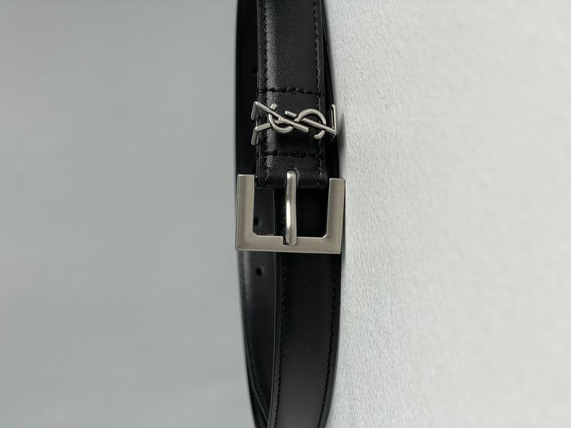 Ремінь Saint Laurent Belt 2.0 with Silver Buckle 66125 фото