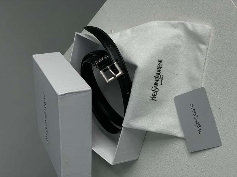 Ремінь Saint Laurent Belt 2.0 with Silver Buckle 66125 фото