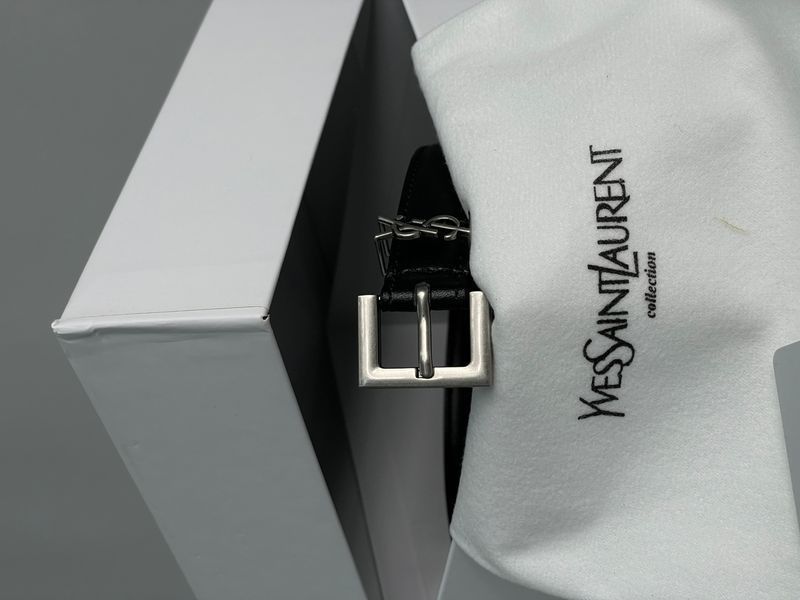 Ремінь Saint Laurent Belt 2.0 with Silver Buckle 66125 фото