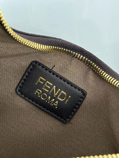 Сумка Fendi Fendigraphy Small Bag in Brown FF Jacquard Fabric 99793 фото