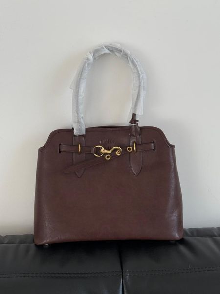 Сумка Miu Miu Aventure Nappa Leather Bag in Briarwood 420 фото