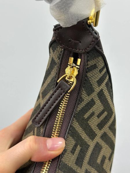 Сумка Fendi Fendigraphy Small Bag in Brown FF Jacquard Fabric 99793 фото