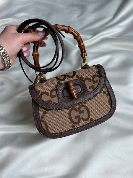 Cумка Gucci Bamboo 1947 Mini Bag in Jumbo GG Canvas 101 фото