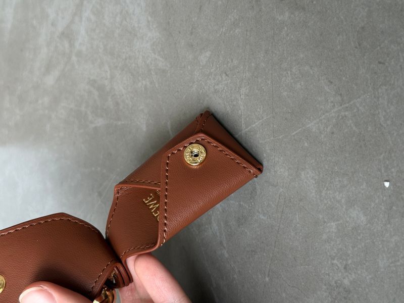 Сумка Loewe Mini Puzzle Edge Bag in Soft Calfskin Tan/Gold Hardware 991144 фото