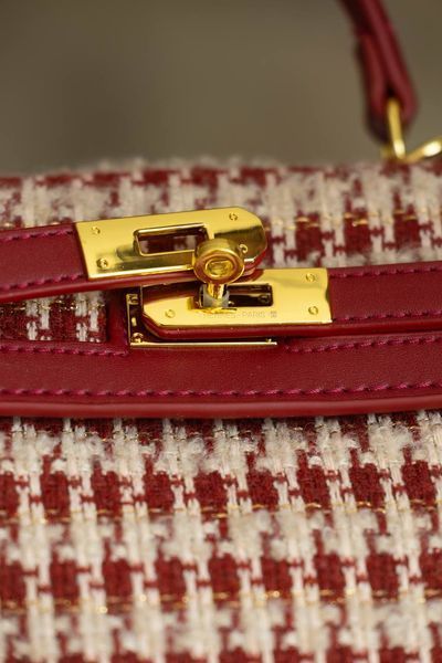 Сумка Hermes Kelly Sellier 25 in Rojo Tweed and Leather/Gold Hardware 135 фото