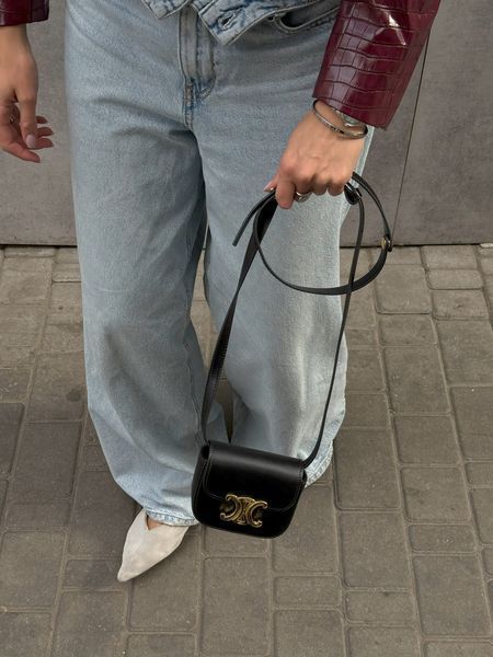 Сумка Celine Triomphe Mini Claude Crossbody Bag in Black Shiny Calfskin/Gold Hardware 99515 фото