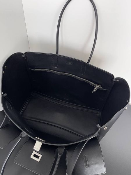 Сумка Balenciaga Bel Air Carry All Bag Medium in Black Smooth Calfskin/Aged-Silver Hardware 18013 фото