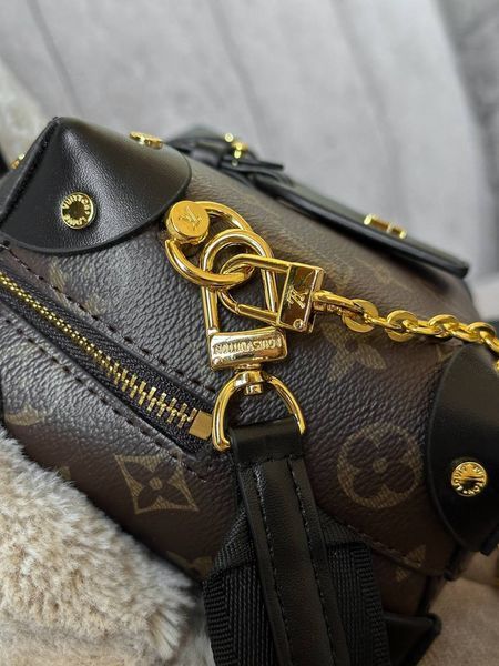 Сумка Louis Vuitton Petite Malle Souple Bag in Monogram Coated Canvas 0364 фото
