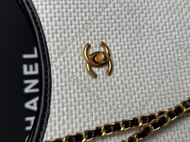 Сумка Chanel Small Shopping Tote Bag in Braided Raffia-Effect Canvas/Calfskin/Gold-Tone Metal 0516 фото